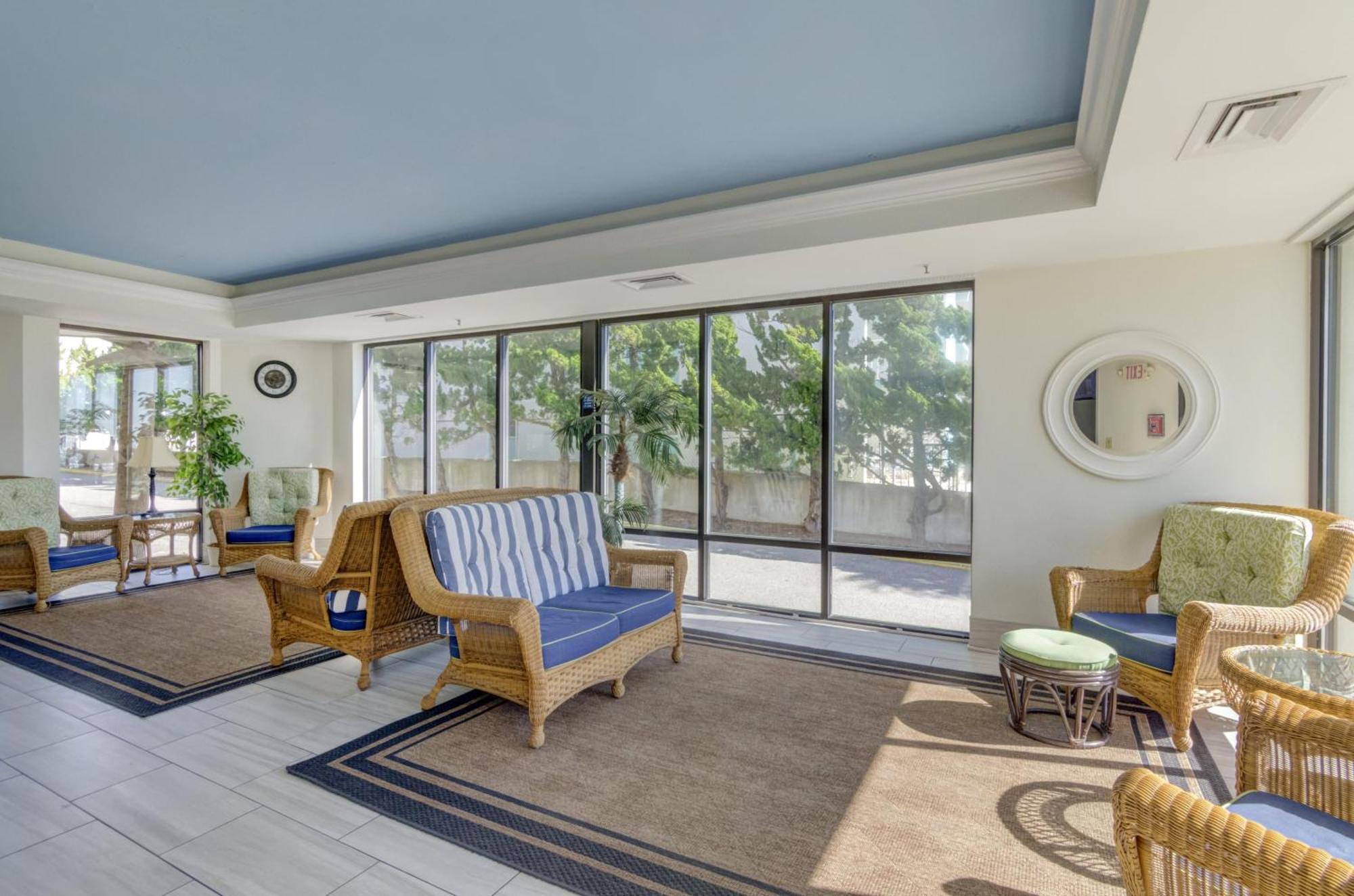 Oceanfront Views With Resort Amenities Миртл-Бич Экстерьер фото